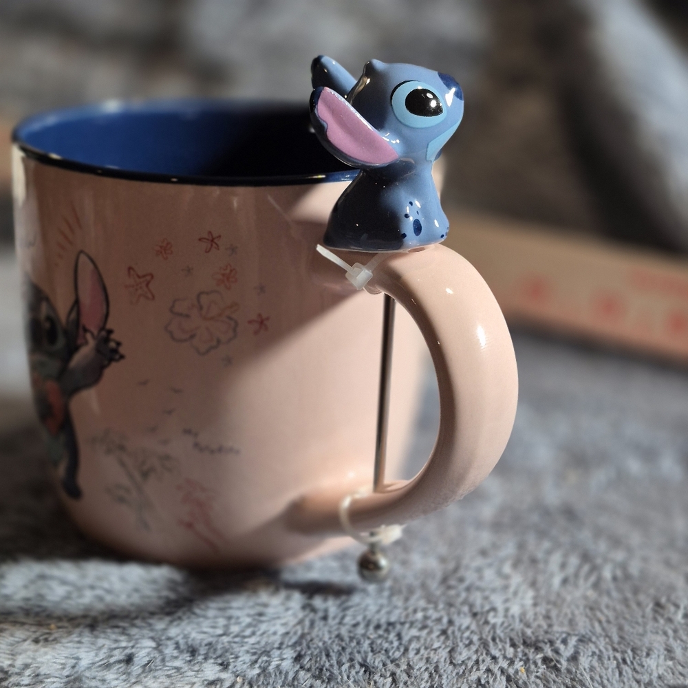 NWT Pink and Blue Stitch Mug with Figurine Stirrer - Picture 12 of 12